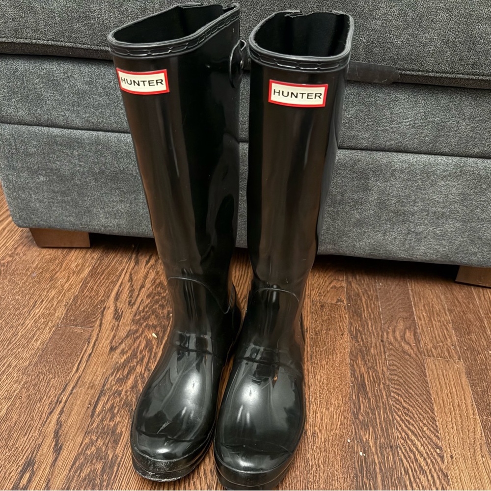 Hunter Glossy Black Rain Boots